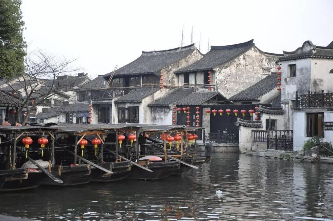 和相亲认识的女孩认识快两个月了，我对她再怎么好她对我的态度和刚认识一样，对我不熟悉游戏画面